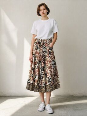 Printed Midi Skirt in Neutral Paisley